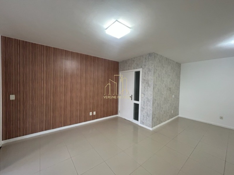 Apartamento à venda com 4 quartos, 156m² - Foto 6