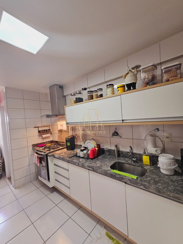 Apartamento à venda com 3 quartos, 93m² - Foto 22