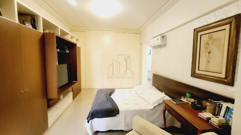 Apartamento à venda com 4 quartos, 160m² - Foto 11