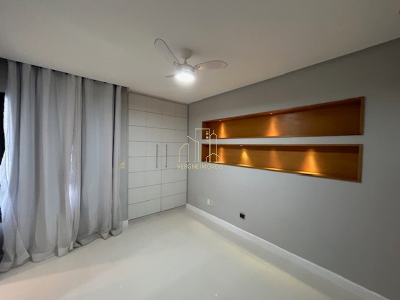 Apartamento à venda com 3 quartos, 192m² - Foto 16