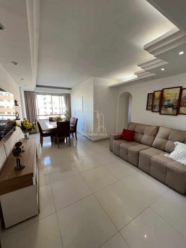 Apartamento à venda com 3 quartos, 74m² - Foto 1