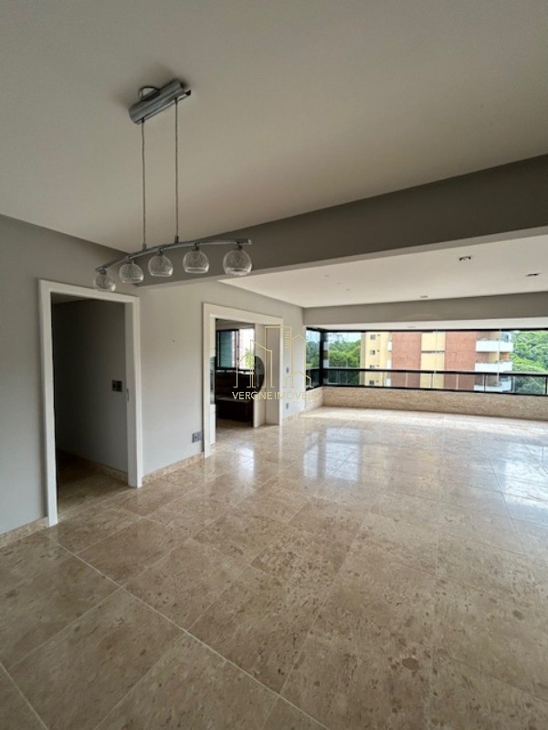 Apartamento à venda com 3 quartos, 192m² - Foto 5