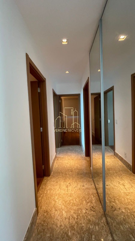 Apartamento à venda com 4 quartos, 242m² - Foto 15