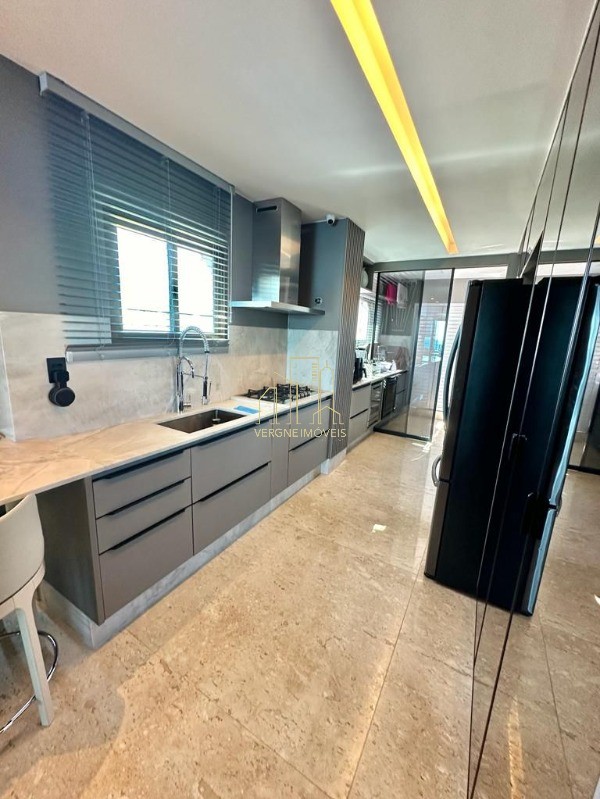 Cobertura à venda com 4 quartos, 374m² - Foto 19