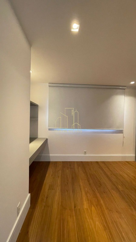 Apartamento à venda com 4 quartos, 242m² - Foto 21