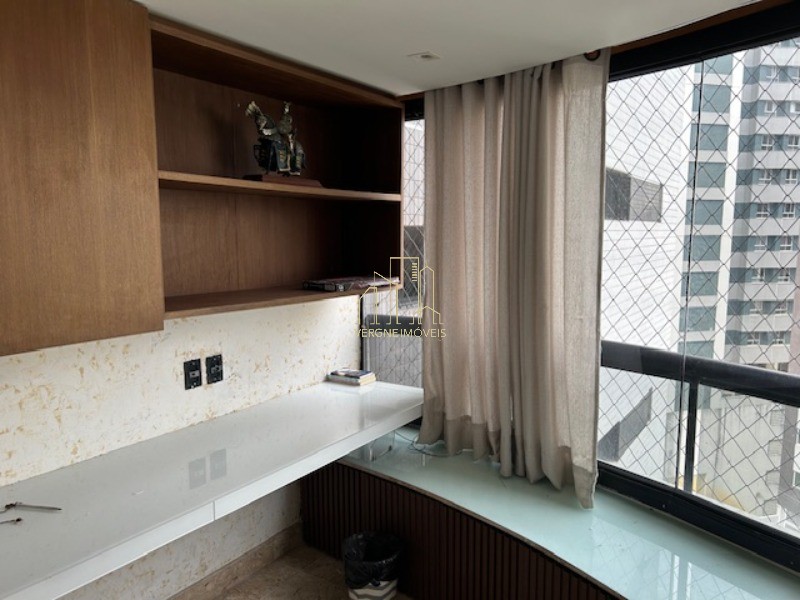 Apartamento à venda com 3 quartos, 192m² - Foto 21