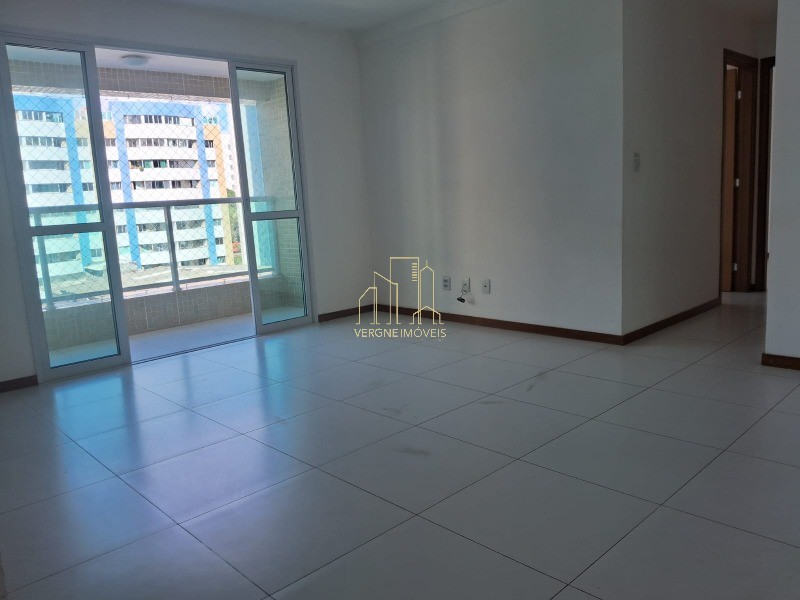 Apartamento à venda com 2 quartos, 80m² - Foto 3