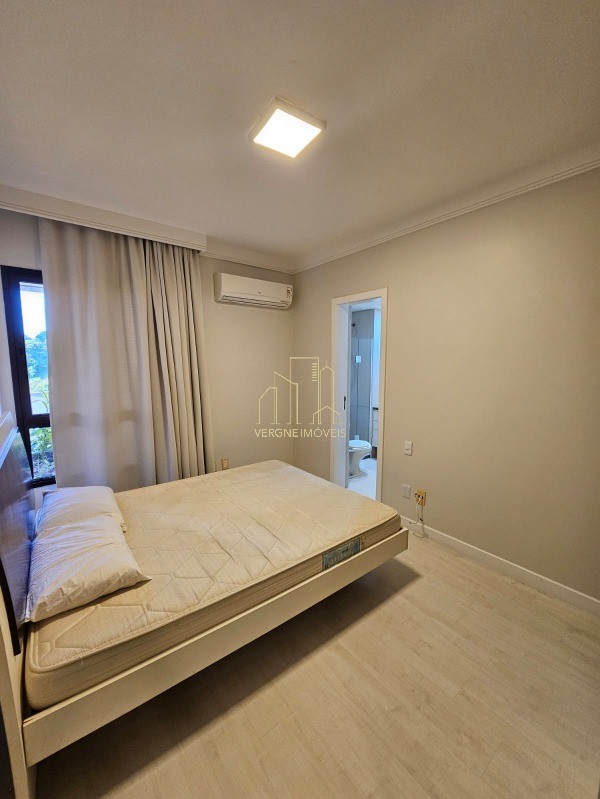 Apartamento à venda com 4 quartos, 281m² - Foto 19