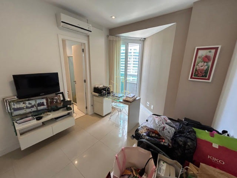 Apartamento à venda com 4 quartos, 207m² - Foto 33