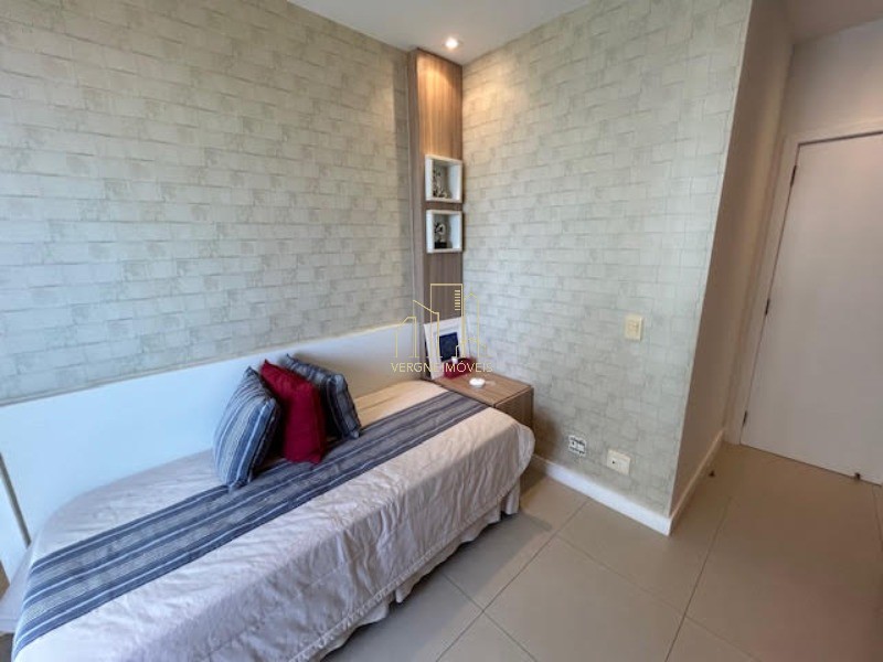 Apartamento à venda com 4 quartos, 207m² - Foto 31