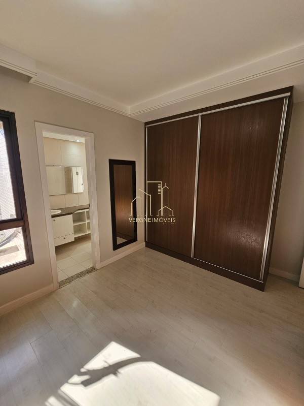 Apartamento à venda com 4 quartos, 281m² - Foto 26