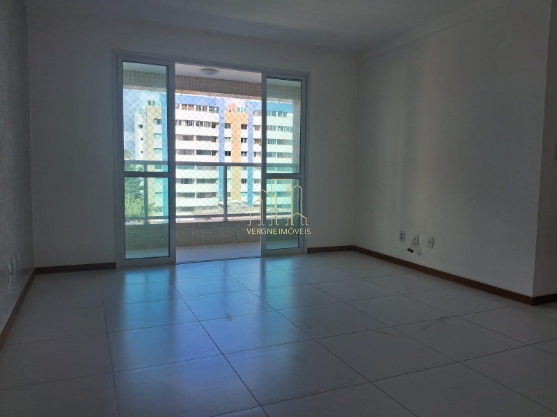 Apartamento à venda com 2 quartos, 80m² - Foto 2