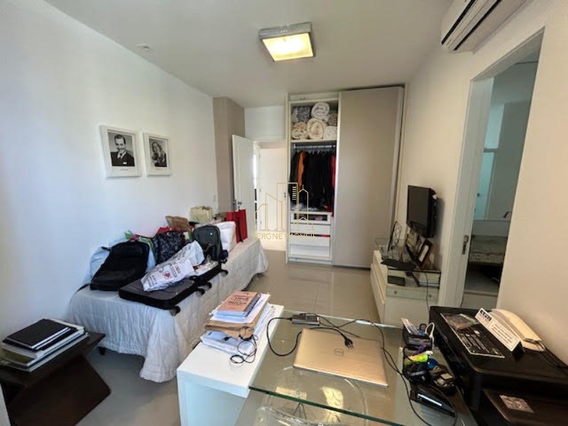 Apartamento à venda com 4 quartos, 207m² - Foto 34