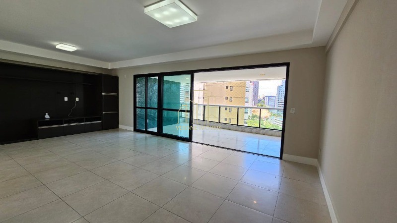 Apartamento à venda com 4 quartos, 240m² - Foto 3