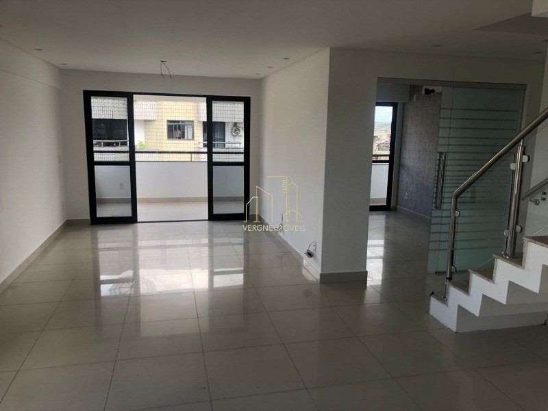 Cobertura à venda com 3 quartos, 230m² - Foto 1