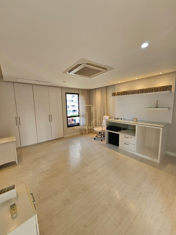 Apartamento à venda com 4 quartos, 281m² - Foto 21