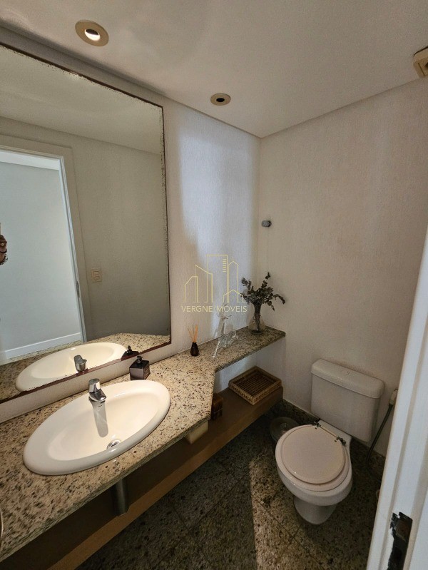 Apartamento à venda com 4 quartos, 281m² - Foto 32