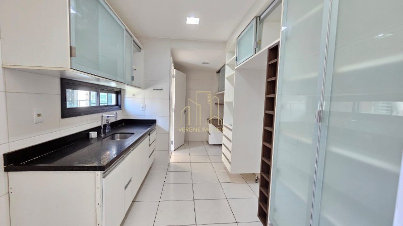 Apartamento à venda com 4 quartos, 240m² - Foto 16