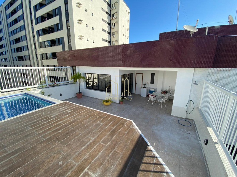 Cobertura à venda com 4 quartos, 270m² - Foto 2