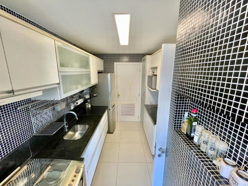 Apartamento à venda com 3 quartos, 102m² - Foto 18