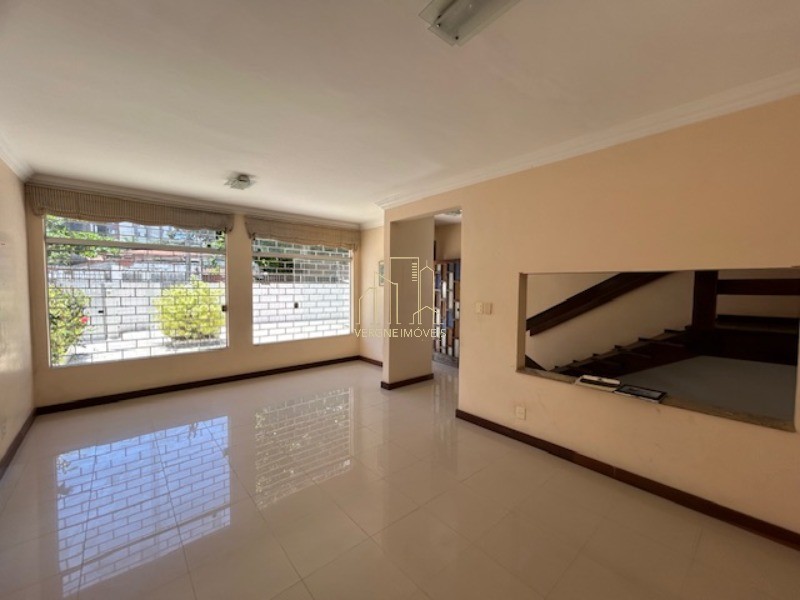 Casa à venda com 3 quartos, 421m² - Foto 16