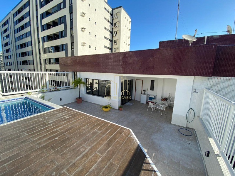 Cobertura à venda com 4 quartos, 270m² - Foto 1