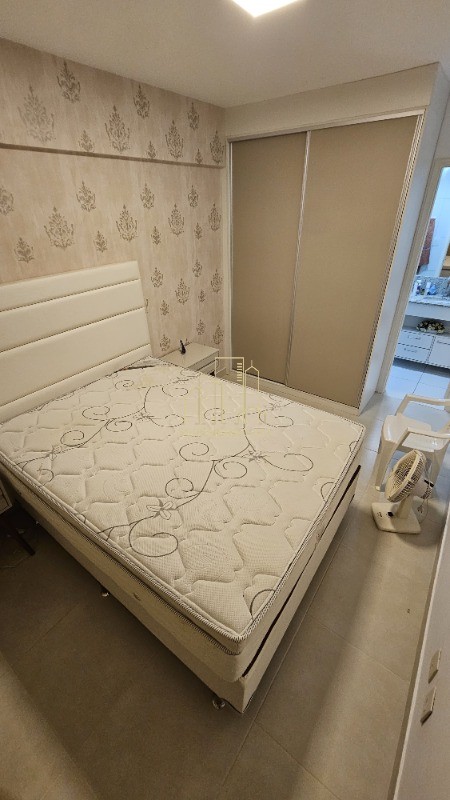 Apartamento à venda com 2 quartos, 60m² - Foto 9