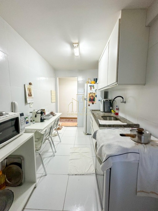 Apartamento à venda com 2 quartos, 61m² - Foto 13