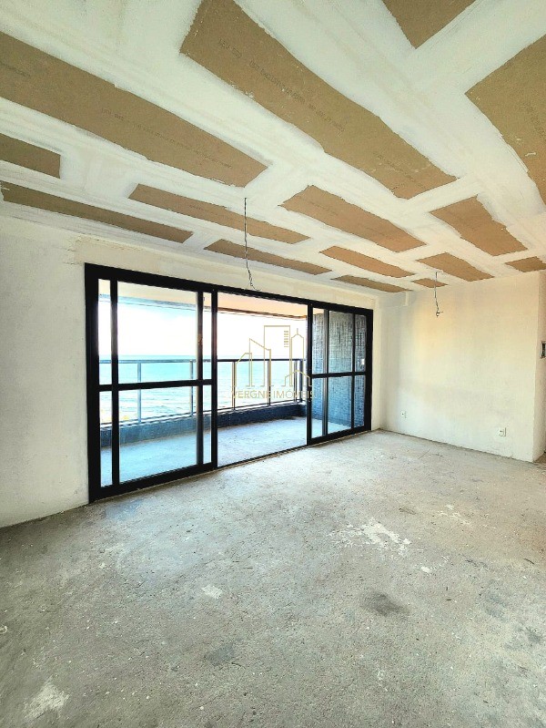 Apartamento à venda com 3 quartos, 103m² - Foto 2