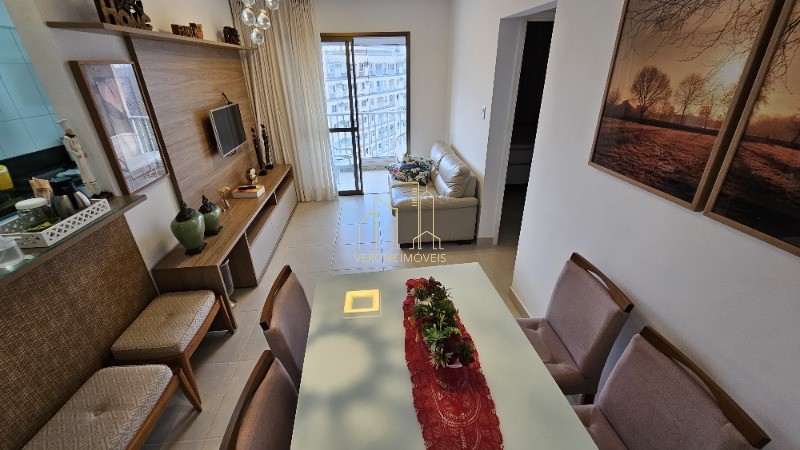 Apartamento à venda com 2 quartos, 60m² - Foto 1