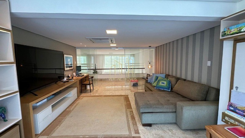 Casa de Condomínio para alugar com 8 quartos, 910m² - Foto 35