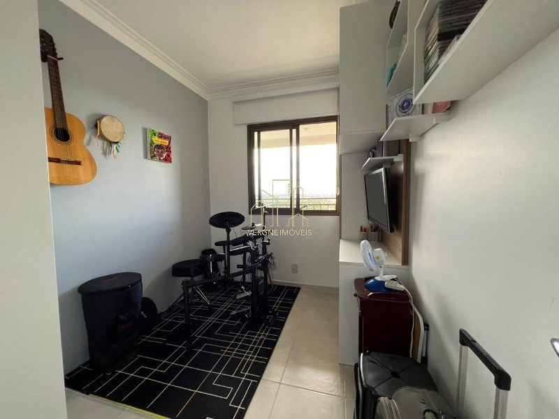 Apartamento à venda com 3 quartos, 82m² - Foto 12