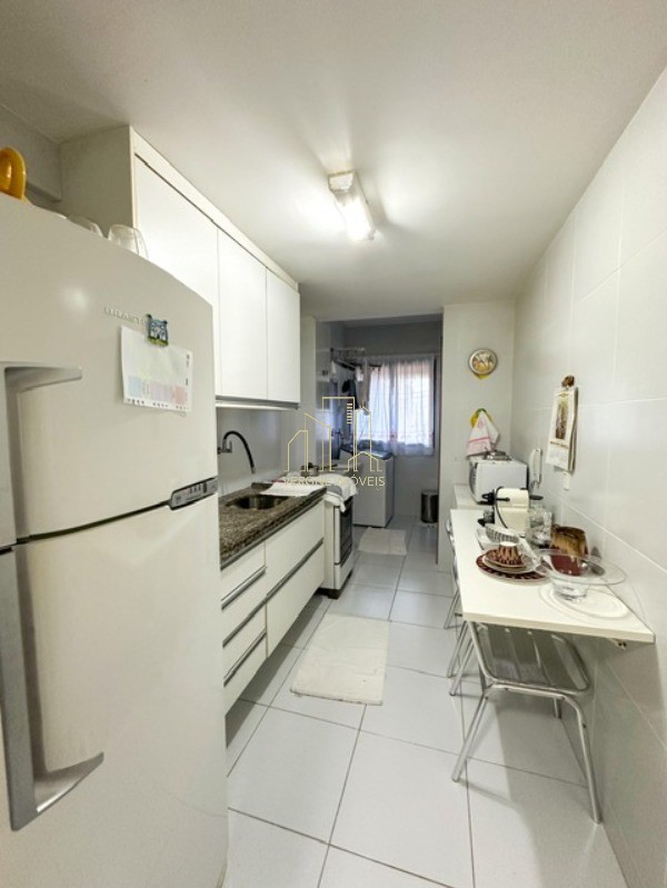 Apartamento à venda com 2 quartos, 61m² - Foto 12