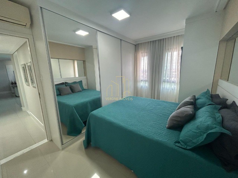 Apartamento à venda com 3 quartos, 113m² - Foto 16