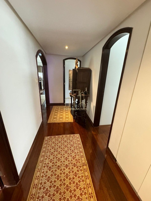 Apartamento à venda com 4 quartos, 187m² - Foto 8