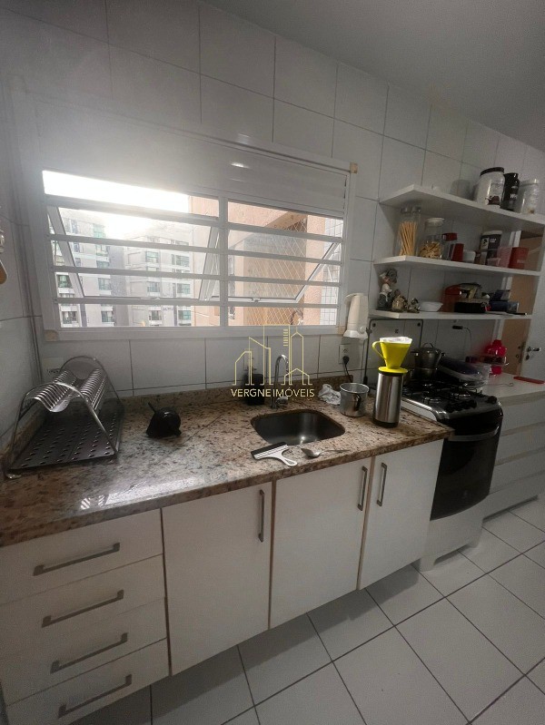 Apartamento à venda com 3 quartos, 131m² - Foto 26