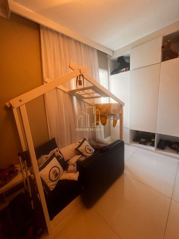 Apartamento à venda com 3 quartos, 131m² - Foto 17