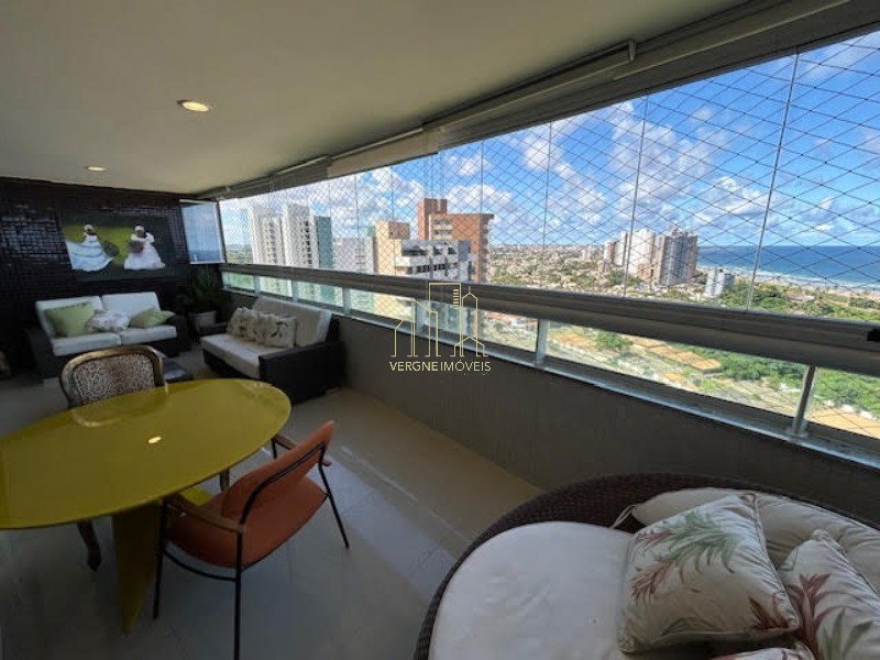 Apartamento à venda com 4 quartos, 207m² - Foto 2