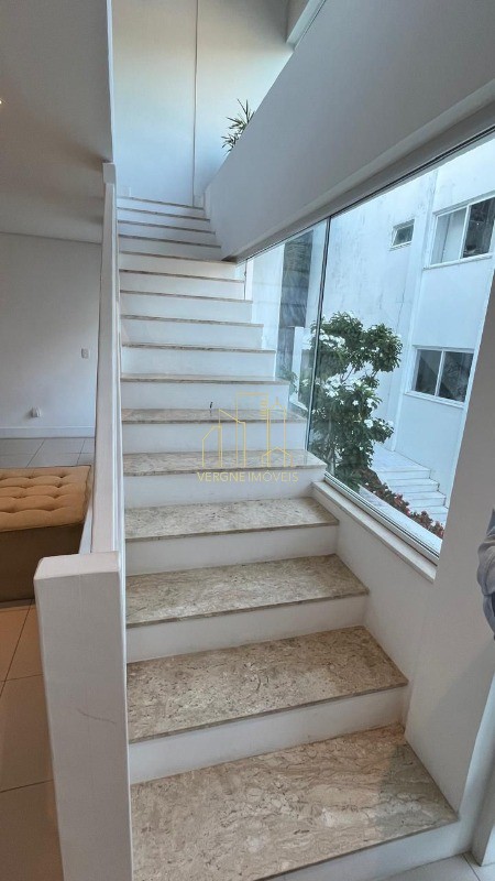 Casa à venda com 4 quartos, 660m² - Foto 37