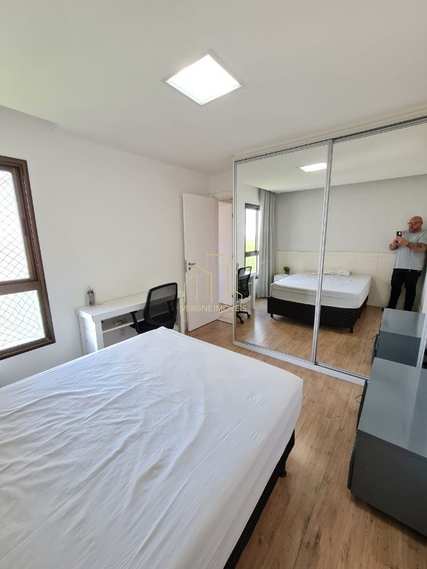 Apartamento à venda com 3 quartos, 195m² - Foto 23