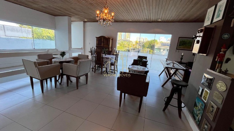 Casa à venda com 4 quartos, 660m² - Foto 42