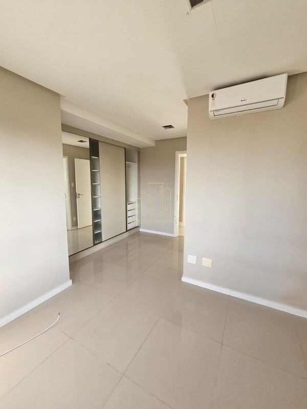 Apartamento à venda com 2 quartos, 110m² - Foto 4