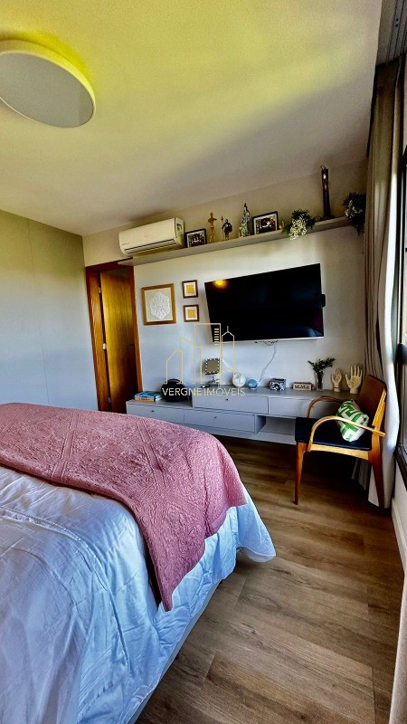 Apartamento à venda com 4 quartos, 225m² - Foto 17