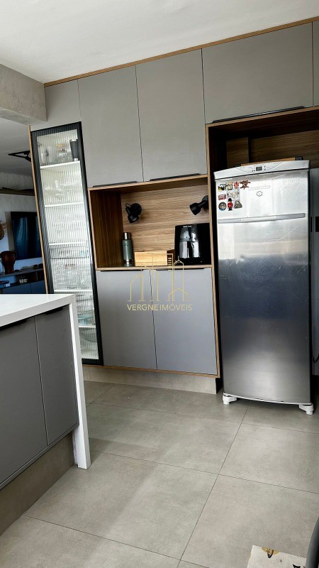 Apartamento à venda com 4 quartos, 225m² - Foto 30