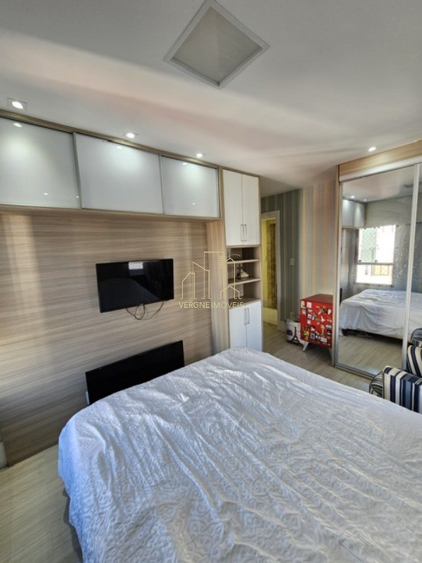 Apartamento à venda com 4 quartos, 225m² - Foto 25