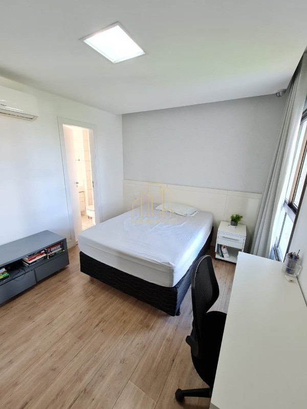 Apartamento à venda com 3 quartos, 195m² - Foto 18