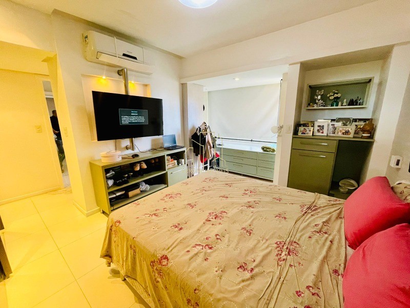 Apartamento à venda com 3 quartos, 135m² - Foto 9