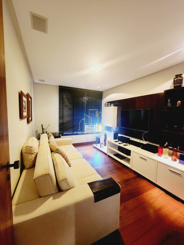 Apartamento à venda com 4 quartos, 241m² - Foto 13