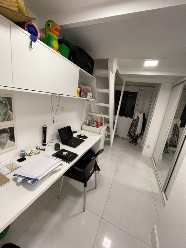 Casa de Condomínio à venda com 4 quartos, 230m² - Foto 21