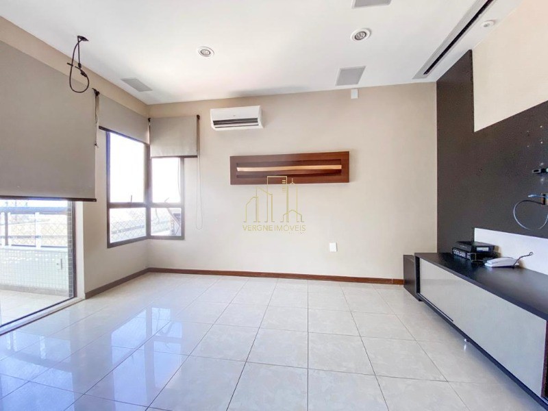 Apartamento à venda com 4 quartos, 188m² - Foto 7